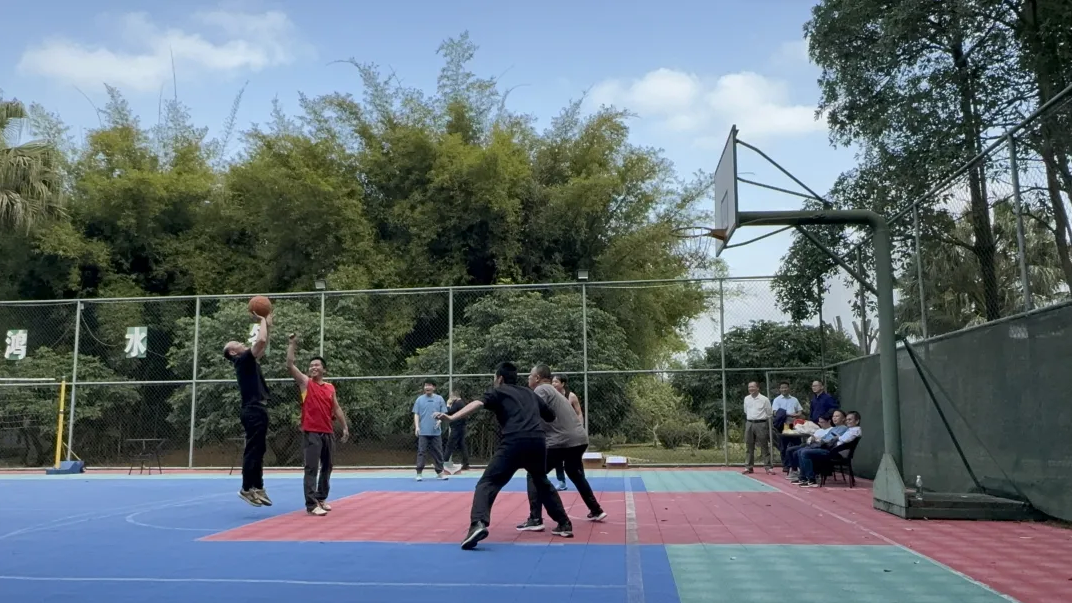 乐动体育水务集团举行“携手健步启新篇高昂有为正其时”公司团建活动