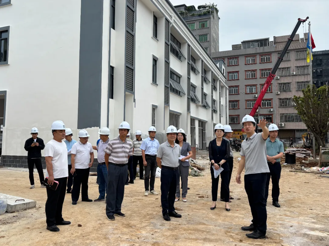 贵港市人大常委会到乐动体育水务集团桂平项目调研